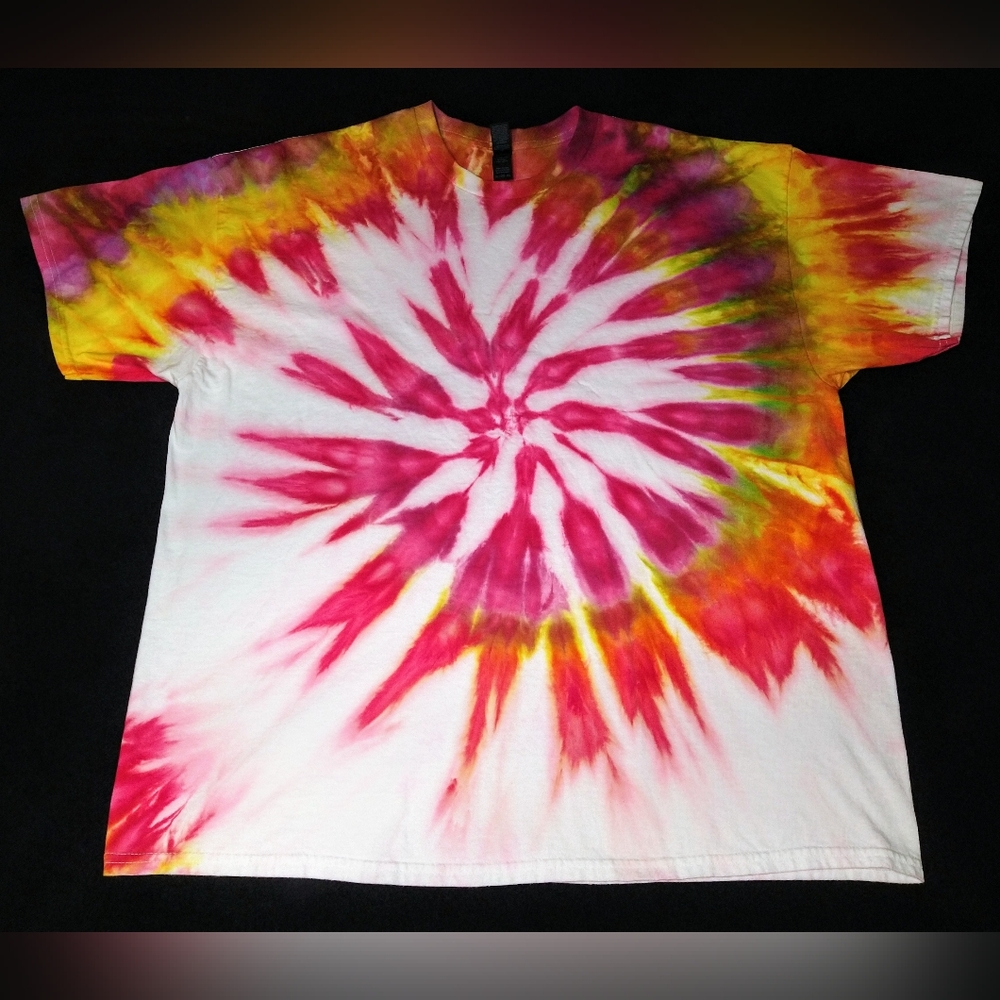 Magenta, Yellow, Green And Pink Half Spiral Ice Dye Tie Dye T Shirt ~ Sz 2XL